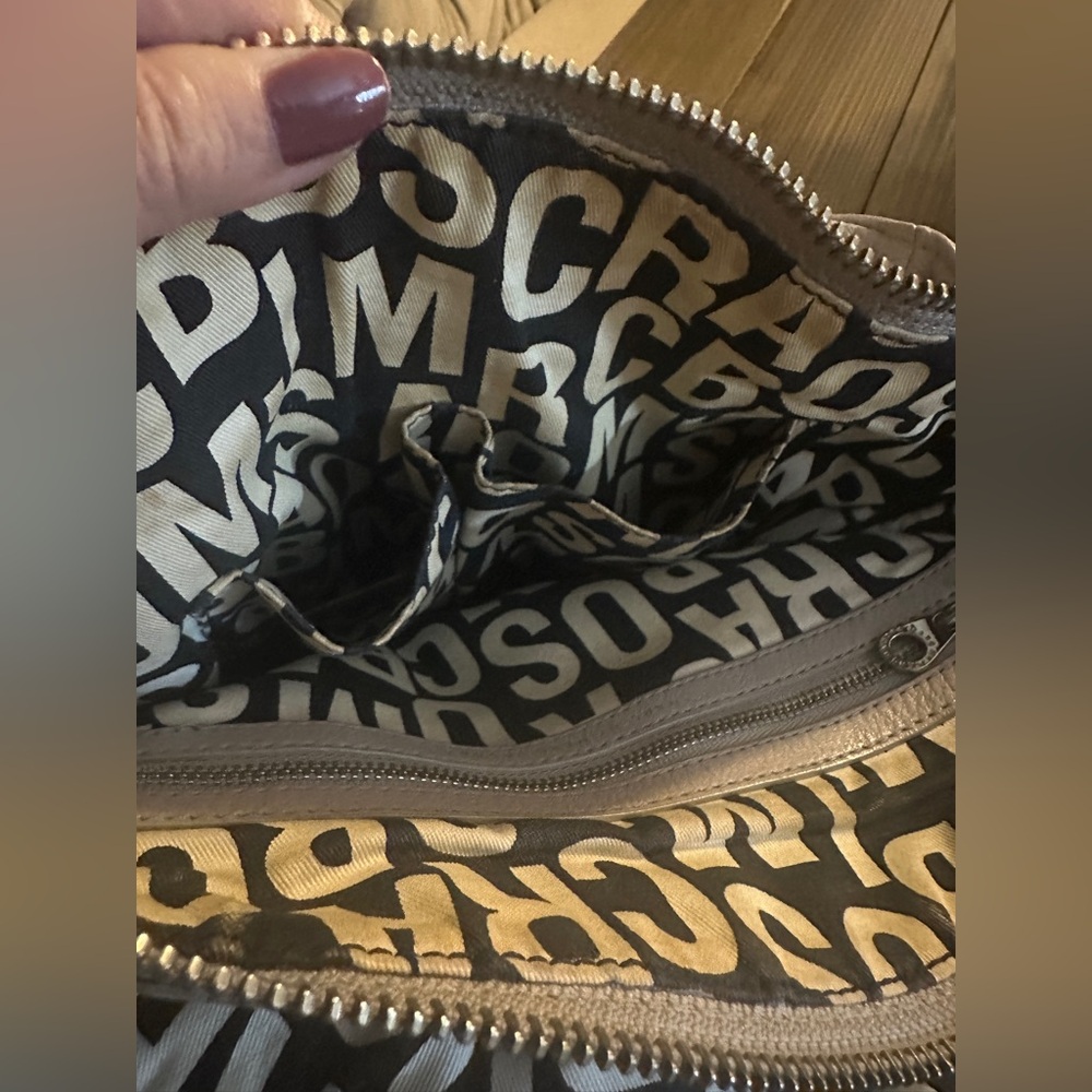 Pale gray grained leather Marc Jacobs Totally Turnlock Terre Tote shoulder bag - Picture 7 of 15